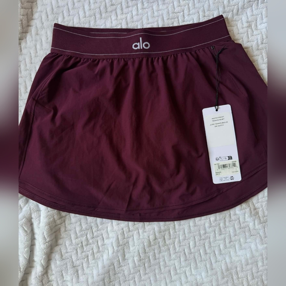 ALO Yoga  Burgundy Match Point Skirt